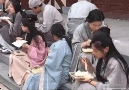 横店苏苏吃瓜,揭秘娱乐圈幕后故事