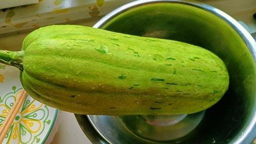 瓜怎么包着吃,探索瓜皮包裹的独特美味